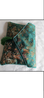 The Alxa Grand Heritage Paisley Wrap