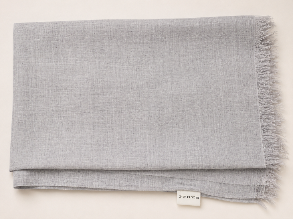 The Alxa All-Season Herringbone Wrap