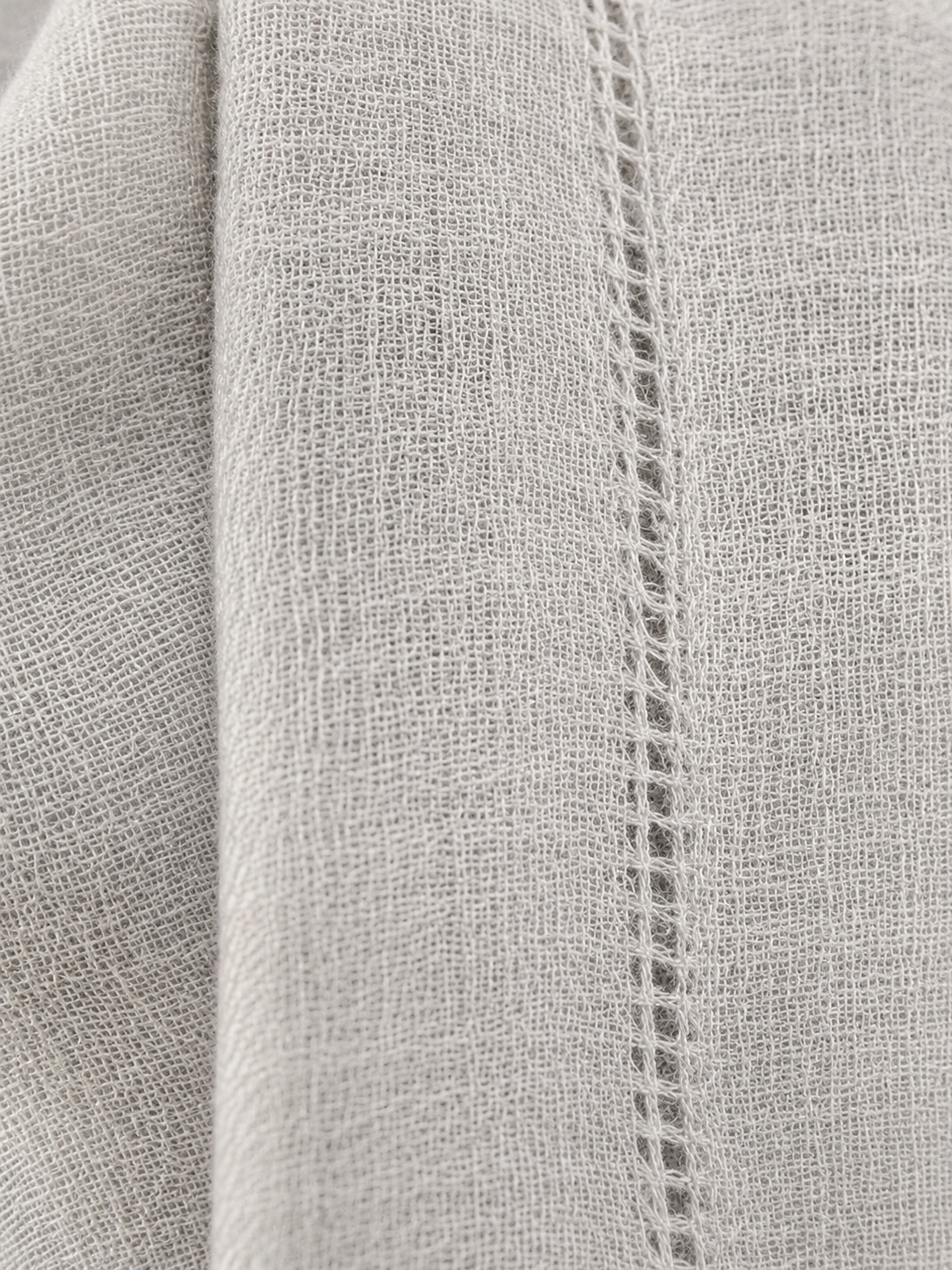 The Alxa All-Season Herringbone Wrap