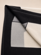 The Alxa Signature Geometric Block Wrap