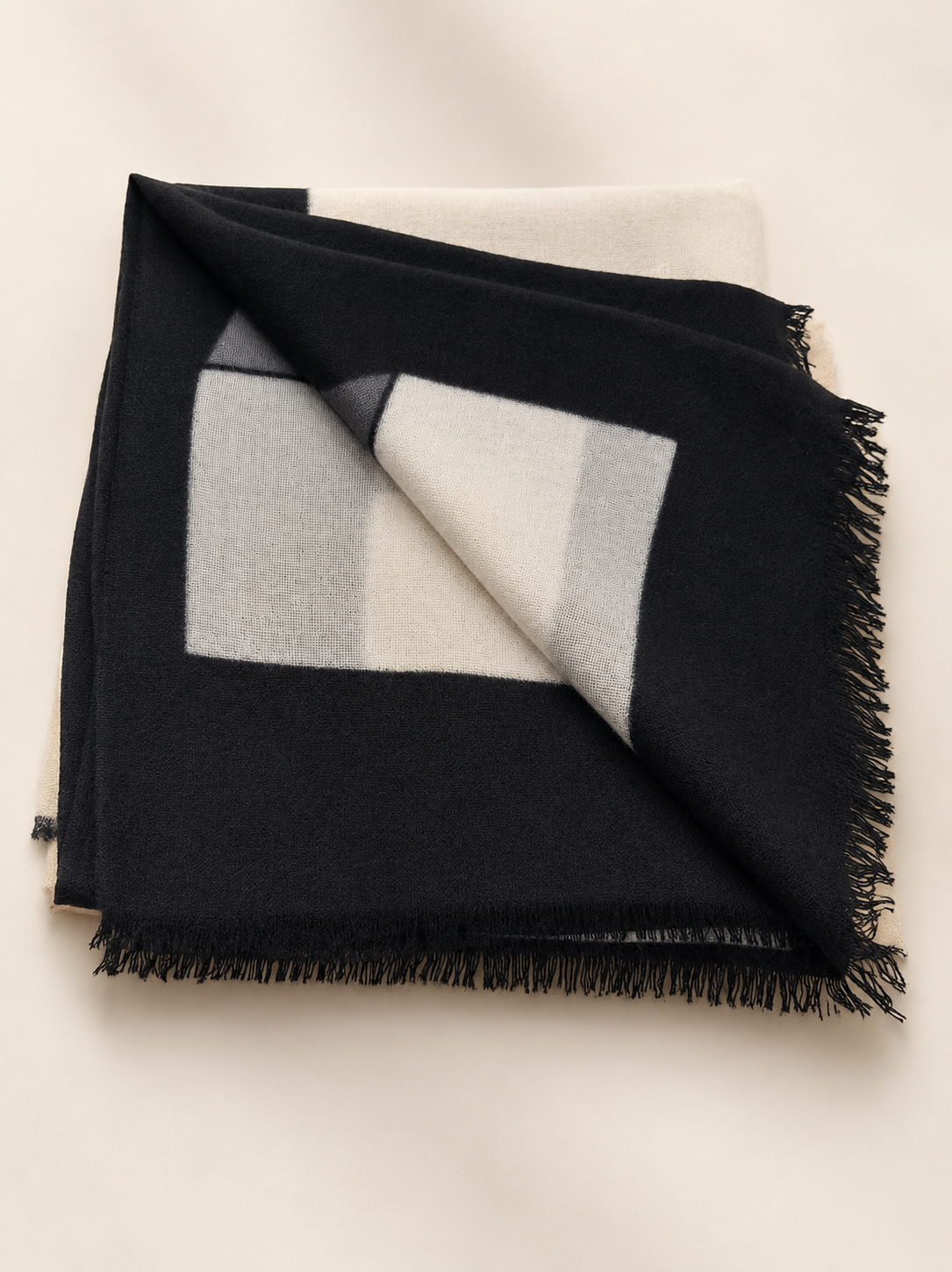 The Alxa Signature Geometric Block Wrap